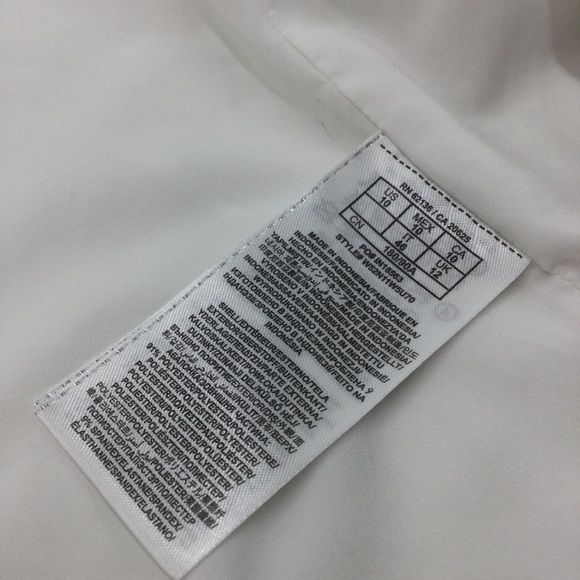 GUESS | Ivory blazer, with gold hardware SZ 10 - Picture 5 of 6